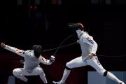 -西班牙运动员在击剑比赛中获得银牌