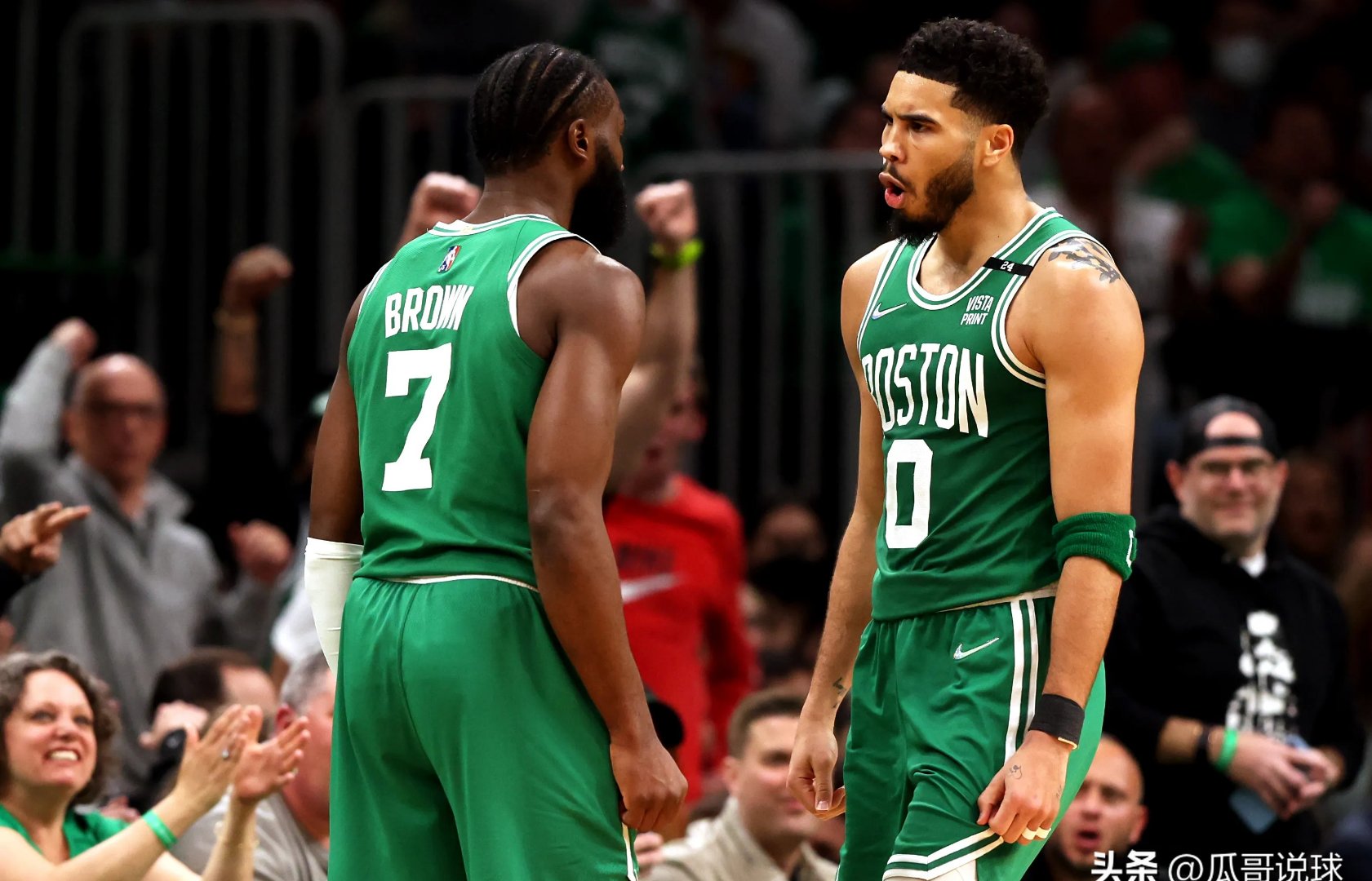 凯尔特人全队发威,征服对手 凯尔特人全队发威,征服对手