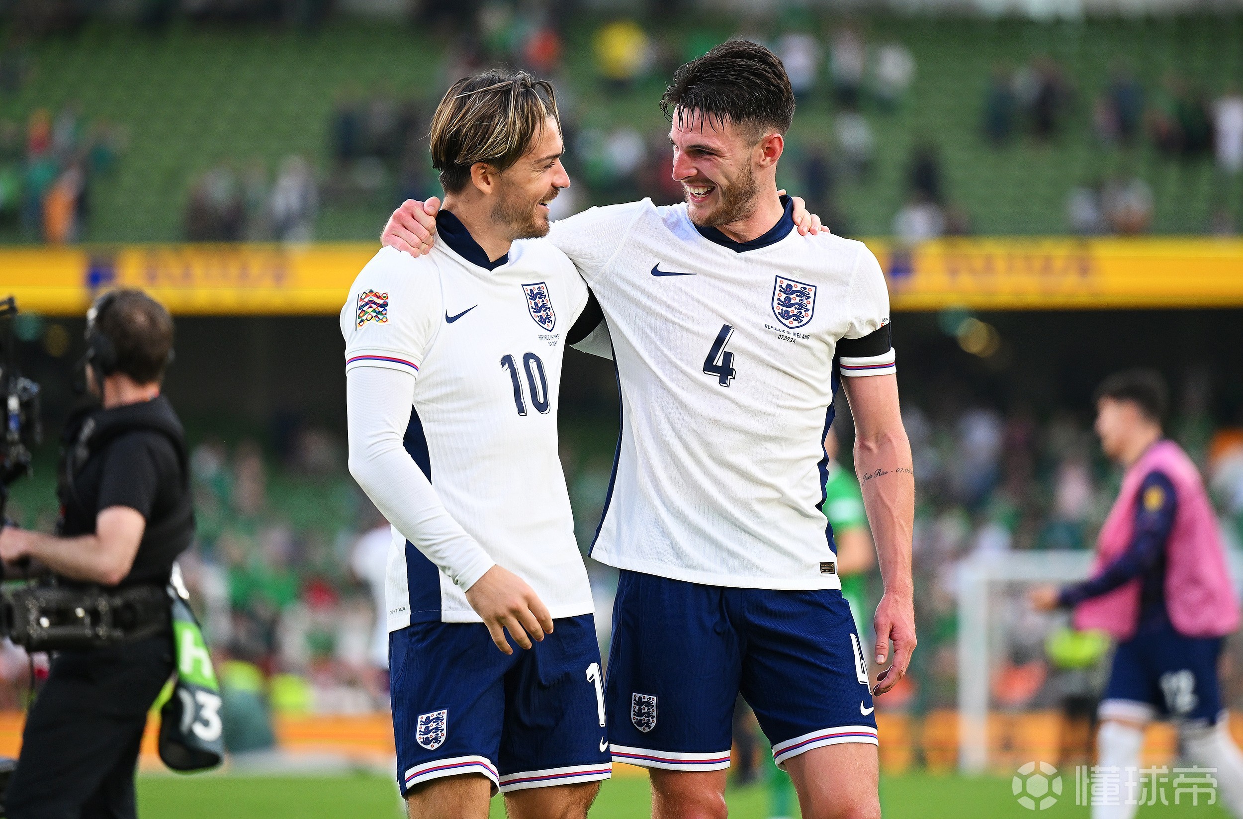 英格兰队备战瑞典，全队备战志在涉足决赛