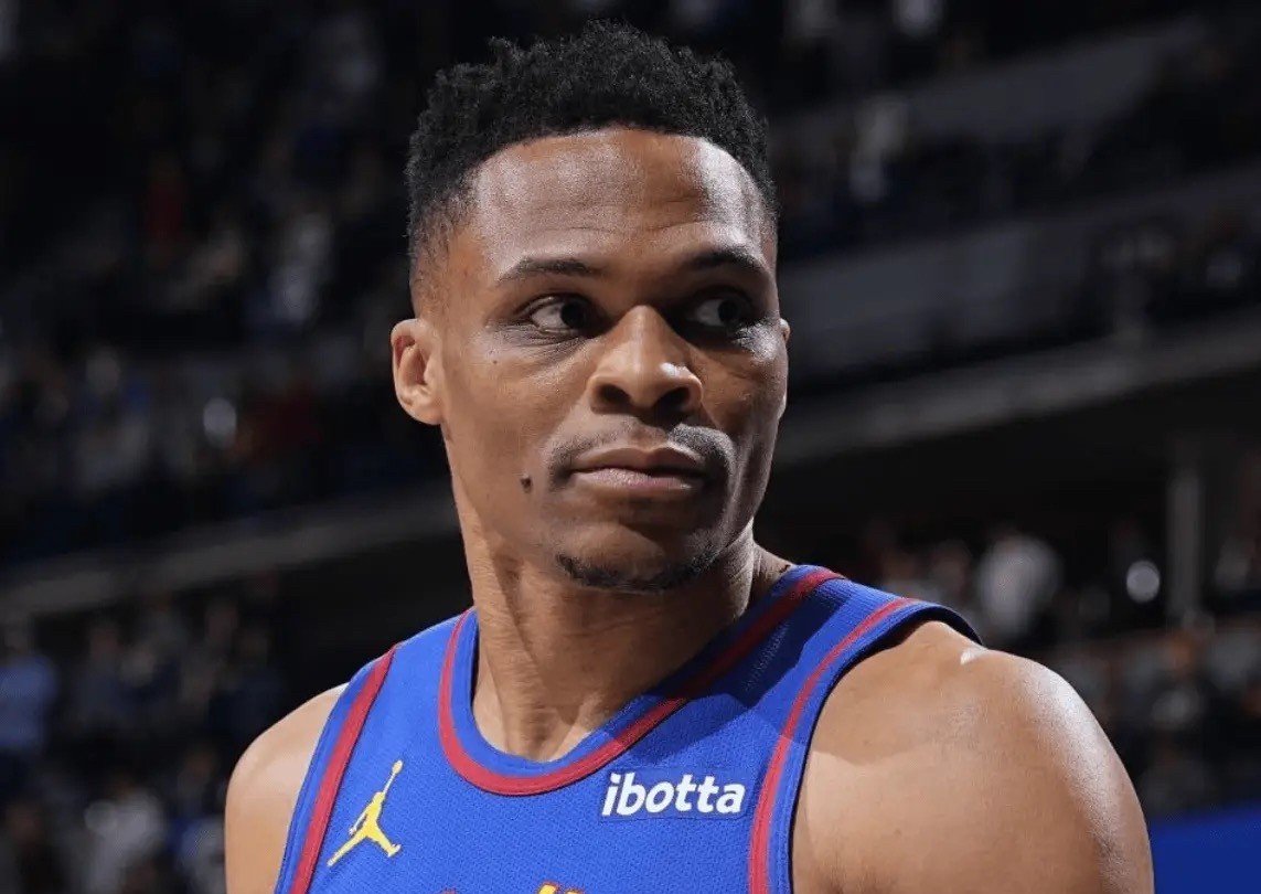 关于威少20+13，雷霆大胜老鹰的信息