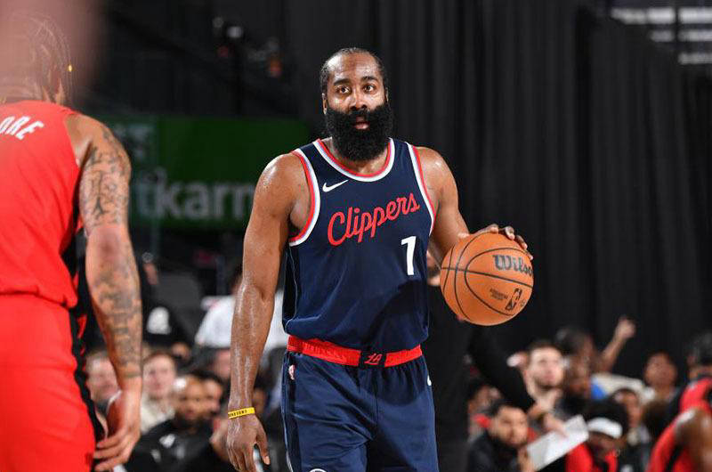 快船大胜掘金，取得六连胜