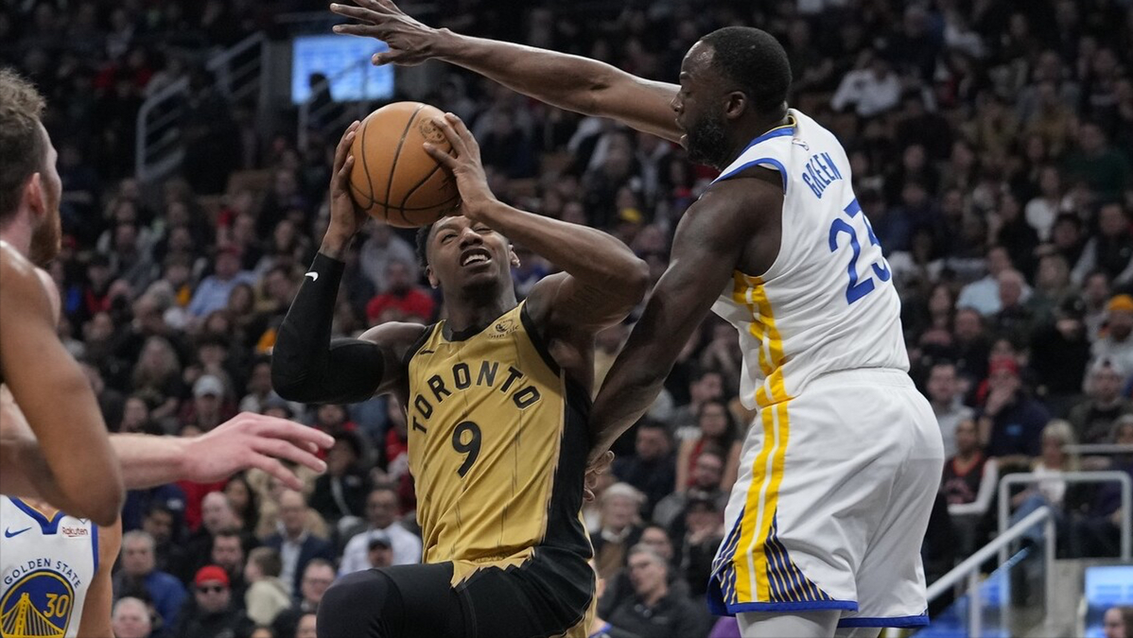 魔术客场逆袭猛龙，豪取连胜