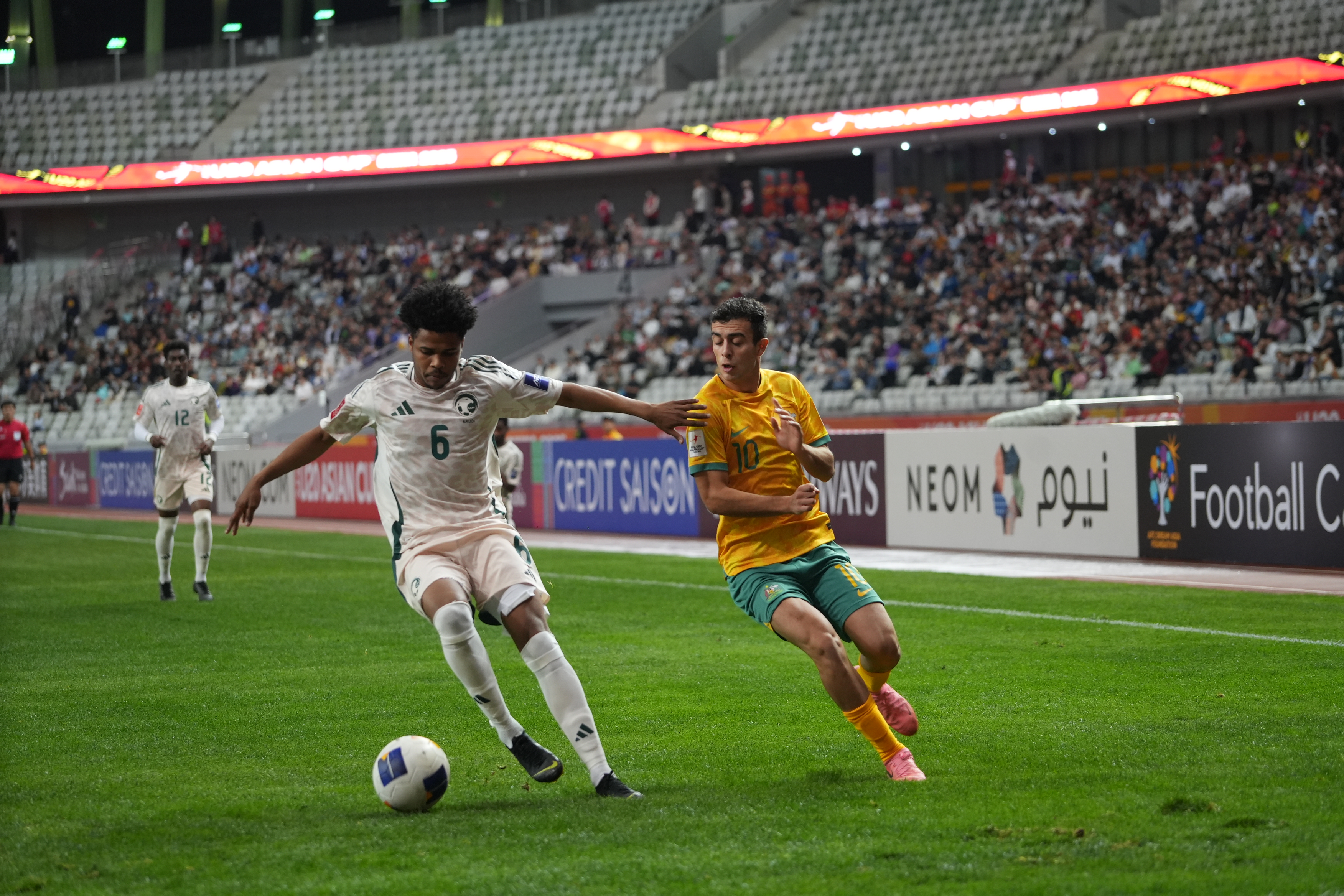 澳大利亚球队夺冠在望,战意如火如荼 澳大利亚球队夺冠在望,战意如火如荼