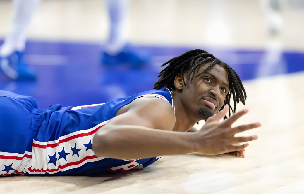 包含费城76人新秀实力横扫，不费吹灰之力获胜的词条