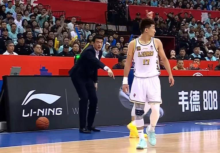 广州队碾压勇士，孙铭徽状态火热